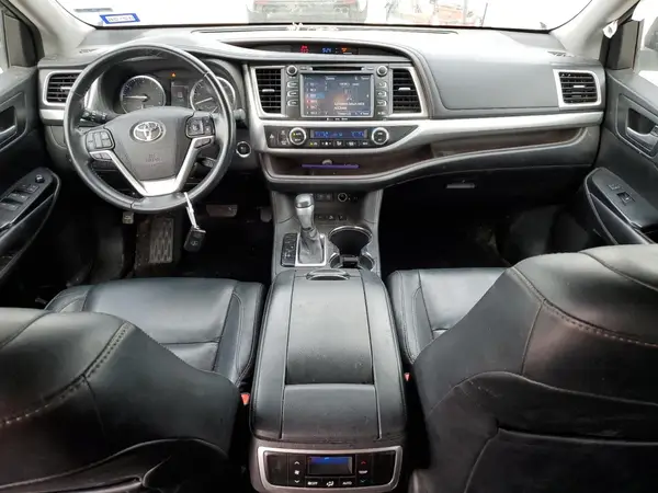 5TDJZRFH7JS835362 2018 TOYOTA HIGHLANDER - Image 8