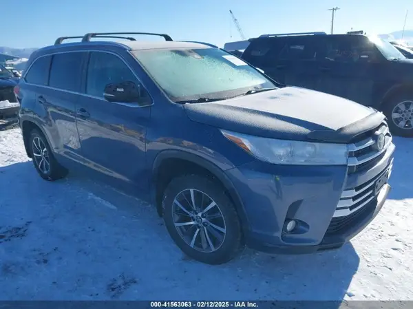 5TDJZRFH7JS867633 2018 TOYOTA HIGHLANDER - Image 1