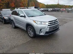 5TDJZRFH7JS875425 2018 TOYOTA HIGHLANDER
