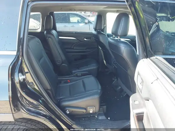 5TDJZRFH7JS879183 2018 TOYOTA HIGHLANDER - Image 8