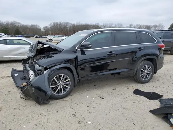 5TDJZRFH7JS879751 2018 TOYOTA HIGHLANDER - Image 1