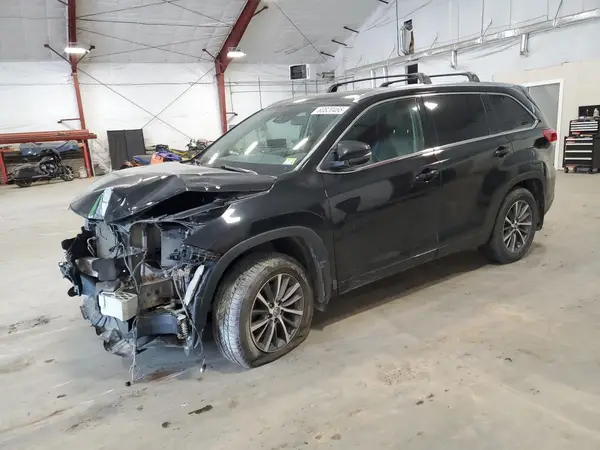 5TDJZRFH7JS880771 2018 TOYOTA HIGHLANDER - Image 1