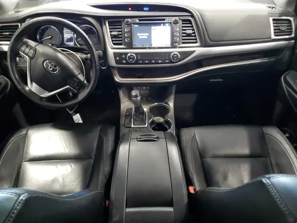 5TDJZRFH7JS880771 2018 TOYOTA HIGHLANDER - Image 8