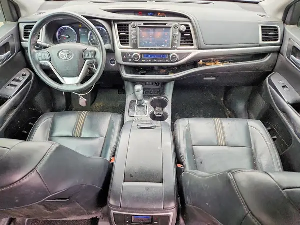 5TDJZRFH7JS895058 2018 TOYOTA HIGHLANDER - Image 8