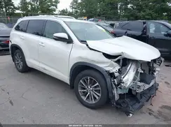 5TDJZRFH7JS895822 2018 TOYOTA HIGHLANDER