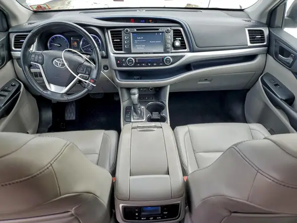 5TDJZRFH7KS568757 2019 TOYOTA HIGHLANDER - Image 8