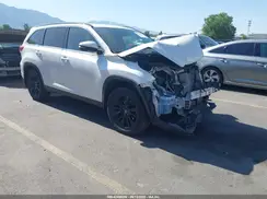 5TDJZRFH7KS569908 2019 TOYOTA HIGHLANDER