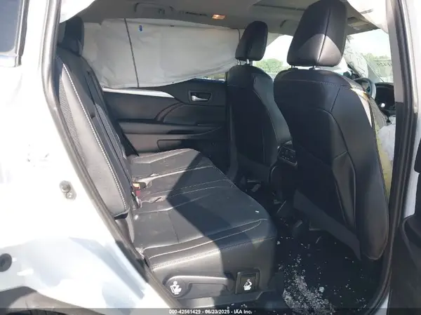5TDJZRFH7KS578172 2019 TOYOTA HIGHLANDER - Image 8