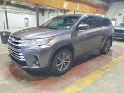 5TDJZRFH7KS584697 2019 TOYOTA HIGHLANDER