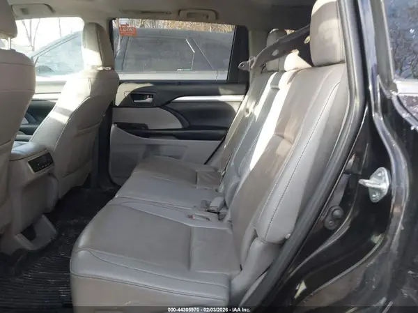5TDJZRFH7KS585803 2019 TOYOTA HIGHLANDER - Image 8