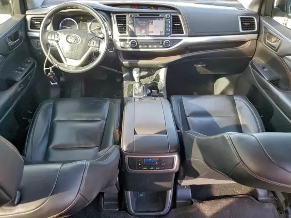 5TDJZRFH7KS586143 2019 TOYOTA HIGHLANDER - Image 8