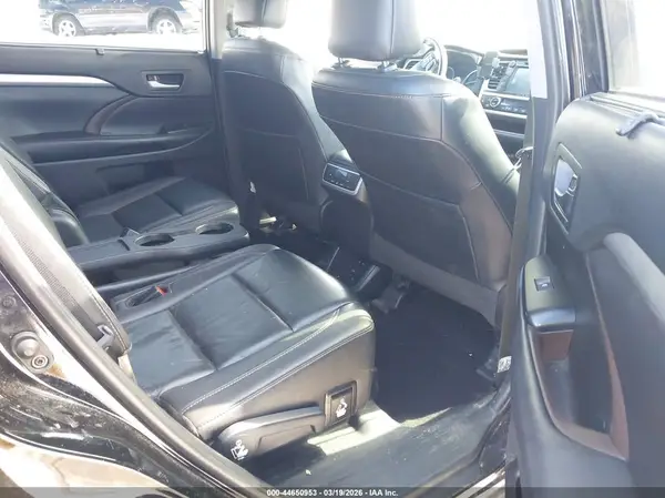 5TDJZRFH7KS586997 2019 TOYOTA HIGHLANDER - Image 8