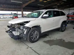 5TDJZRFH7KS590645 2019 TOYOTA HIGHLANDER