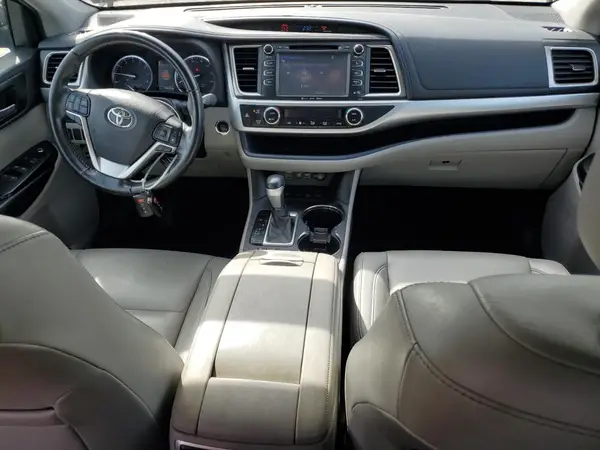 5TDJZRFH7KS591391 2019 TOYOTA HIGHLANDER - Image 8