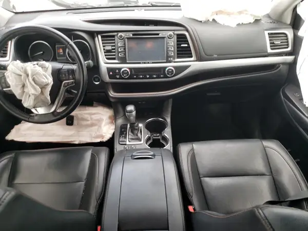 5TDJZRFH7KS591827 2019 TOYOTA HIGHLANDER - Image 8