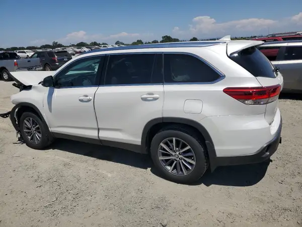 5TDJZRFH7KS595523 2019 TOYOTA HIGHLANDER - Image 2