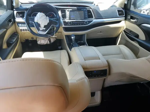 5TDJZRFH7KS595523 2019 TOYOTA HIGHLANDER - Image 8