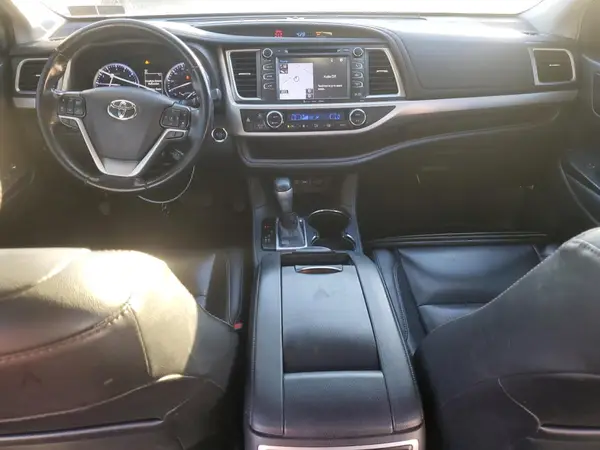 5TDJZRFH7KS595960 2019 TOYOTA HIGHLANDER - Image 8