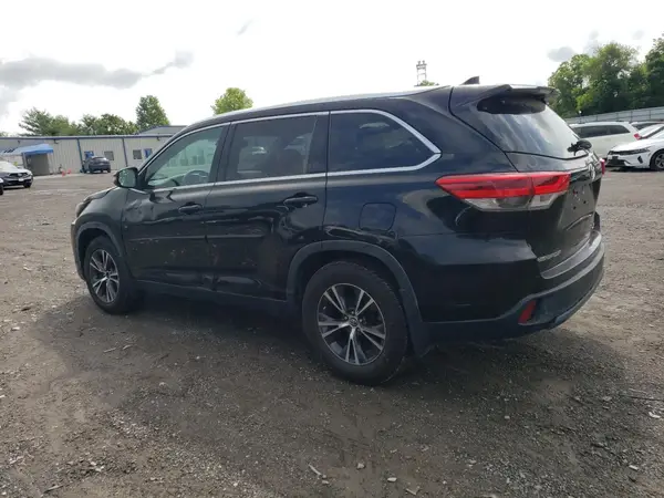 5TDJZRFH7KS600820 2019 TOYOTA HIGHLANDER - Image 2