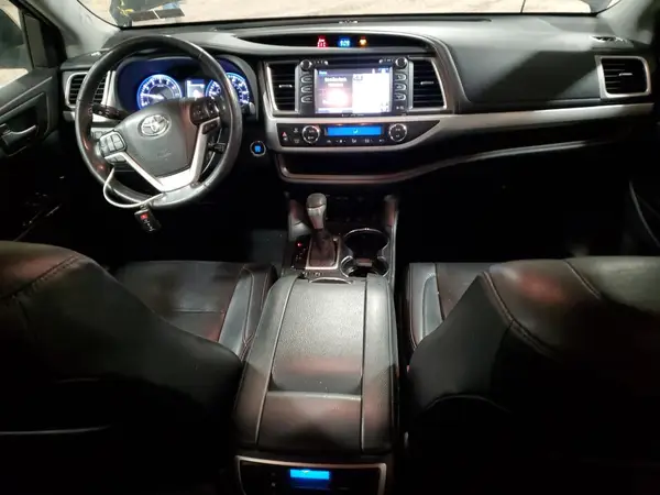 5TDJZRFH7KS608156 2019 TOYOTA HIGHLANDER - Image 8