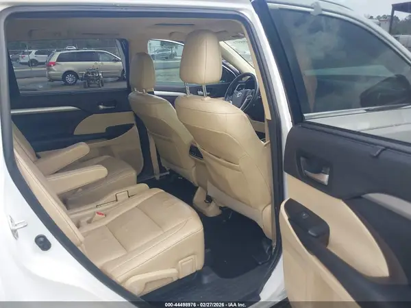 5TDJZRFH7KS610795 2019 TOYOTA HIGHLANDER - Image 8