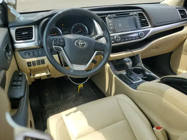 5TDJZRFH7KS611896 2019 TOYOTA HIGHLANDER - Image 8