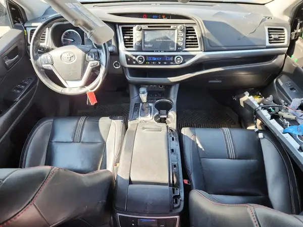 5TDJZRFH7KS612143 2019 TOYOTA HIGHLANDER - Image 8
