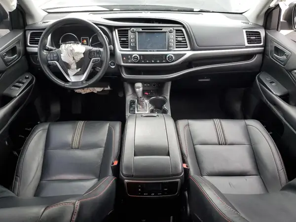 5TDJZRFH7KS614748 2019 TOYOTA HIGHLANDER - Image 8