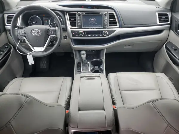 5TDJZRFH7KS615625 2019 TOYOTA HIGHLANDER - Image 8
