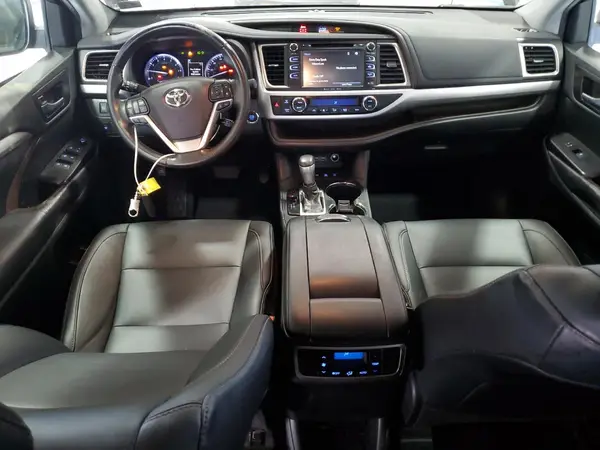 5TDJZRFH7KS625927 2019 TOYOTA HIGHLANDER - Image 8