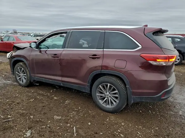 5TDJZRFH7KS712615 2019 TOYOTA HIGHLANDER - Image 2