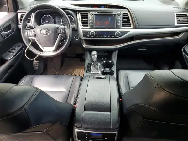 5TDJZRFH7KS714333 2019 TOYOTA HIGHLANDER - Image 8