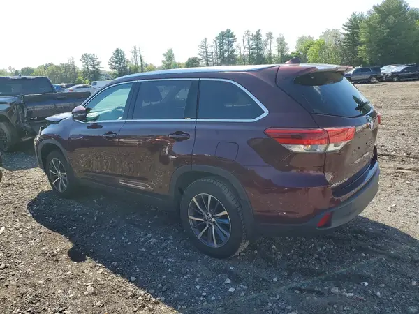 5TDJZRFH7KS721766 2019 TOYOTA HIGHLANDER - Image 2
