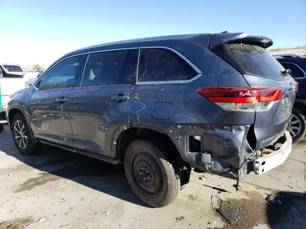 5TDJZRFH7KS722416 2019 TOYOTA HIGHLANDER - Image 2