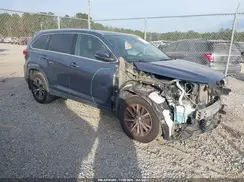 5TDJZRFH7KS724490 2019 TOYOTA HIGHLANDER