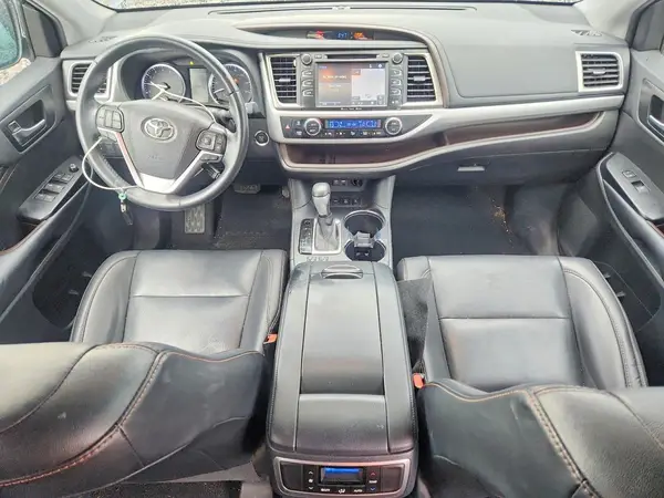 5TDJZRFH7KS725980 2019 TOYOTA HIGHLANDER - Image 8
