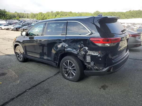 5TDJZRFH7KS729169 2019 TOYOTA HIGHLANDER - Image 2