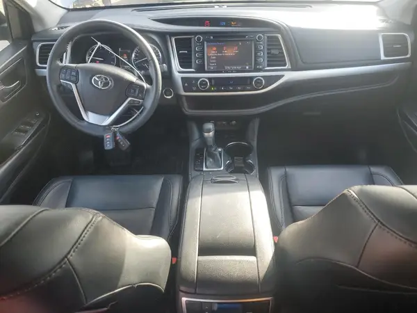 5TDJZRFH7KS734727 2019 TOYOTA HIGHLANDER - Image 8