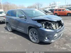 5TDJZRFH7KS922857 2019 TOYOTA HIGHLANDER