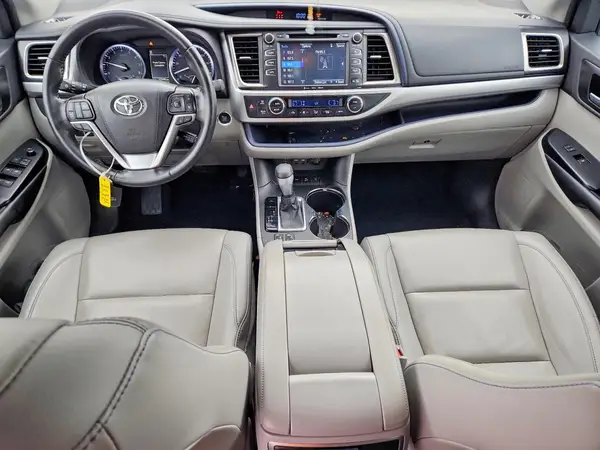 5TDJZRFH7KS936693 2019 TOYOTA HIGHLANDER - Image 8
