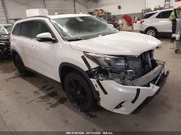 5TDJZRFH7KS944504 2019 TOYOTA HIGHLANDER - Image 1