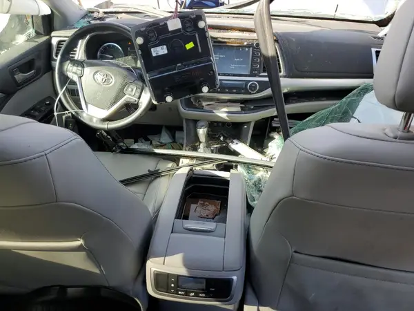 5TDJZRFH7KS953574 2019 TOYOTA HIGHLANDER - Image 8