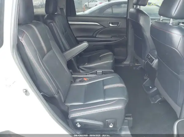5TDJZRFH7KS994268 2019 TOYOTA HIGHLANDER - Image 8