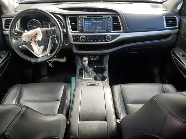 5TDJZRFH8HS365630 2017 TOYOTA HIGHLANDER - Image 8