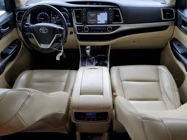5TDJZRFH8HS371458 2017 TOYOTA HIGHLANDER - Image 8