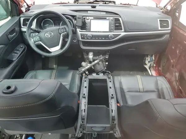 5TDJZRFH8HS371976 2017 TOYOTA HIGHLANDER - Image 8