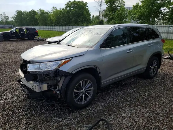 5TDJZRFH8HS382489 2017 TOYOTA HIGHLANDER - Image 1