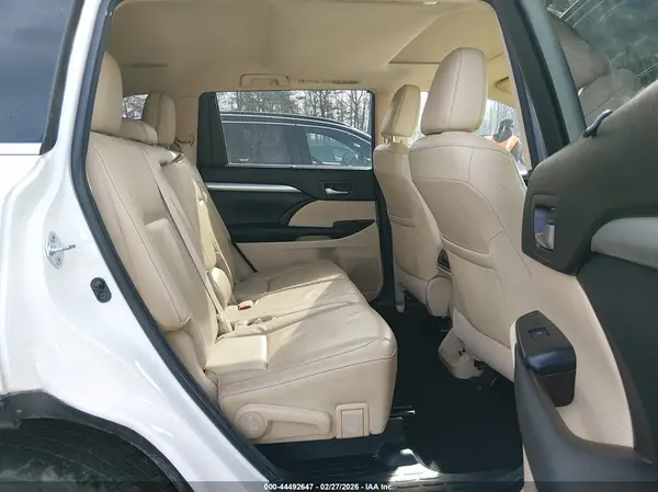 5TDJZRFH8HS382976 2017 TOYOTA HIGHLANDER - Image 8