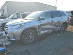 5TDJZRFH8HS385263 2017 TOYOTA HIGHLANDER