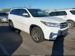 5TDJZRFH8HS399518 2017 TOYOTA HIGHLANDER